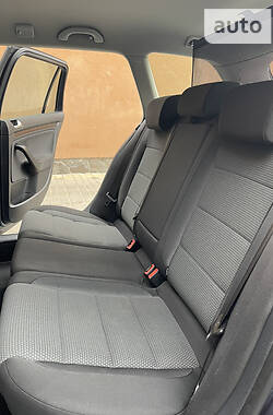 Универсал Volkswagen Golf 2010 в 