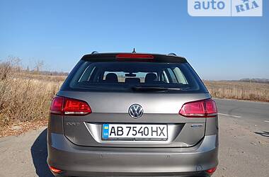 Универсал Volkswagen Golf 2016 в Киеве