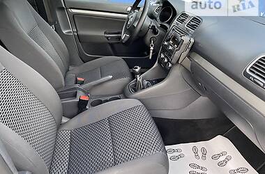 Універсал Volkswagen Golf 2010 в 