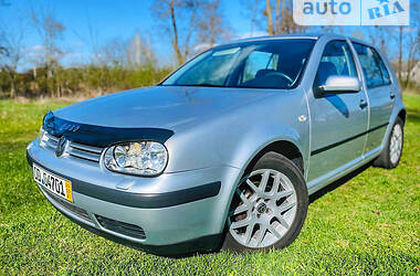 Хетчбек Volkswagen Golf 2002 в Лубнах