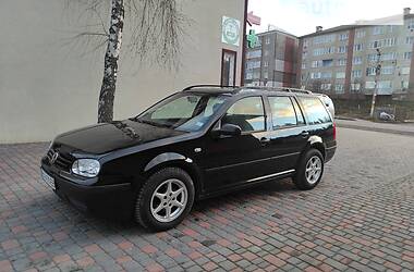 Универсал Volkswagen Golf 2003 в Бучаче