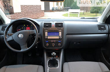 Универсал Volkswagen Golf 2008 в Самборе