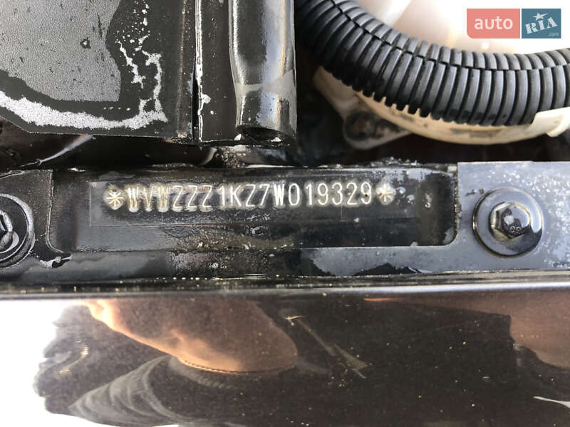 Хетчбек Volkswagen Golf 2006 в Хусті