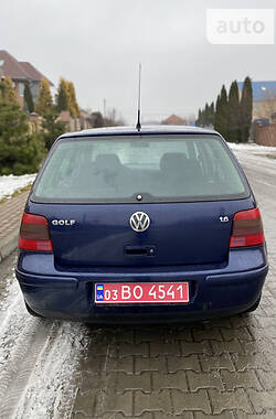 Хэтчбек Volkswagen Golf 2000 в Луцке