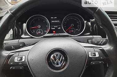 Универсал Volkswagen Golf 2016 в Хмельницком