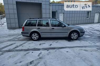 Универсал Volkswagen Golf 2004 в Львове