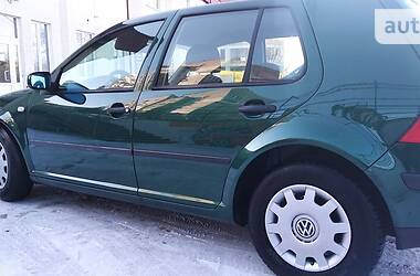 Хэтчбек Volkswagen Golf 2002 в Львове