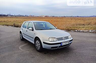 Хэтчбек Volkswagen Golf 2000 в Киеве