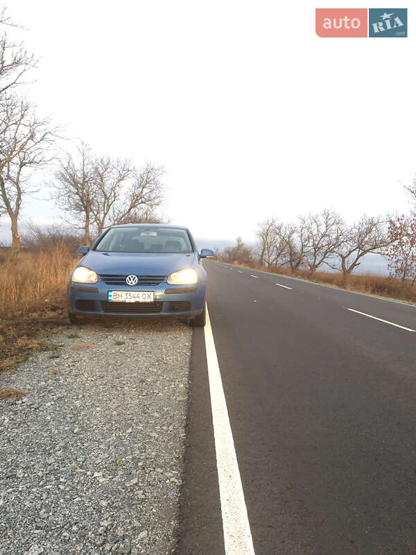 Volkswagen Golf 2004