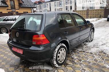 Хэтчбек Volkswagen Golf 2000 в Ровно