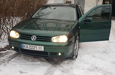 Хетчбек Volkswagen Golf 2003 в Києві