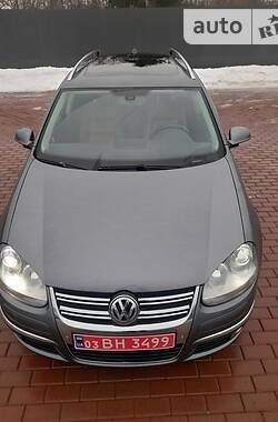 Универсал Volkswagen Golf 2009 в Сарнах