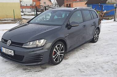 Універсал Volkswagen Golf 2016 в Бучі