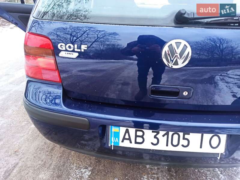 Хетчбек Volkswagen Golf 2001 в Тульчині
