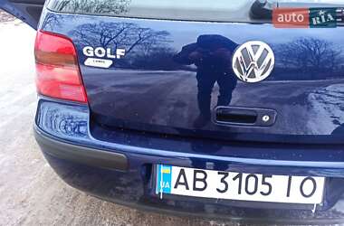 Хэтчбек Volkswagen Golf 2001 в Тульчине