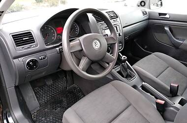 Хэтчбек Volkswagen Golf 2004 в Кропивницком