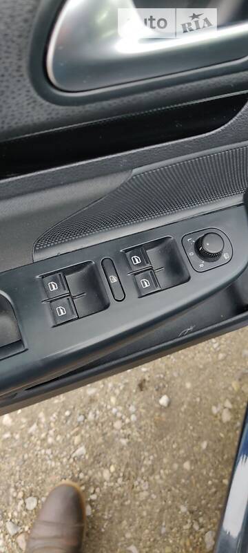 Універсал Volkswagen Golf 2010 в Кременці