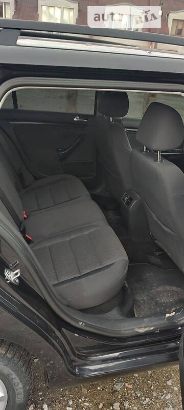 Універсал Volkswagen Golf 2010 в Кременці