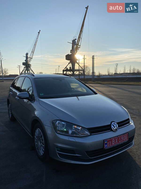 Универсал Volkswagen Golf 2014 в Измаиле