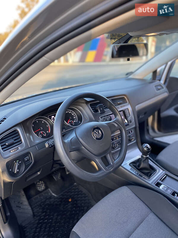 Универсал Volkswagen Golf 2014 в Измаиле