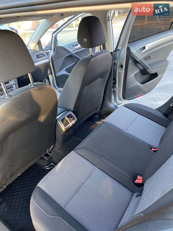 Универсал Volkswagen Golf 2014 в Измаиле