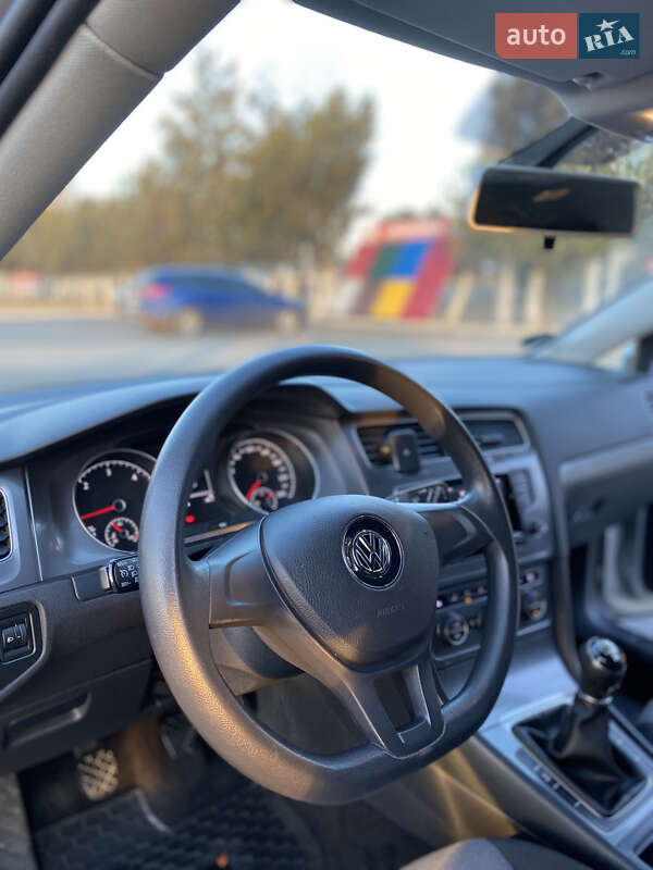 Универсал Volkswagen Golf 2014 в Измаиле