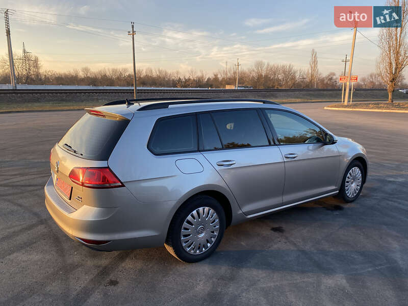 Универсал Volkswagen Golf 2014 в Измаиле