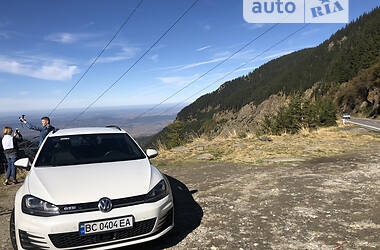 Универсал Volkswagen Golf 2015 в Львове