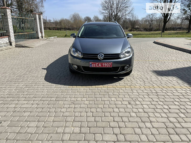 Универсал Volkswagen Golf 2012 в Каменке-Бугской