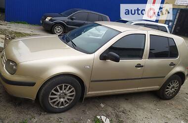 Хэтчбек Volkswagen Golf 2002 в Одессе