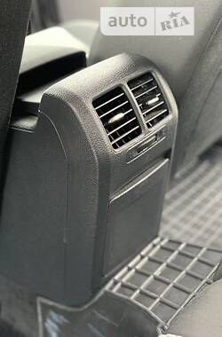 Универсал Volkswagen Golf 2011 в 