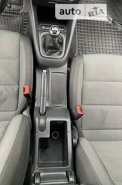 Универсал Volkswagen Golf 2011 в 