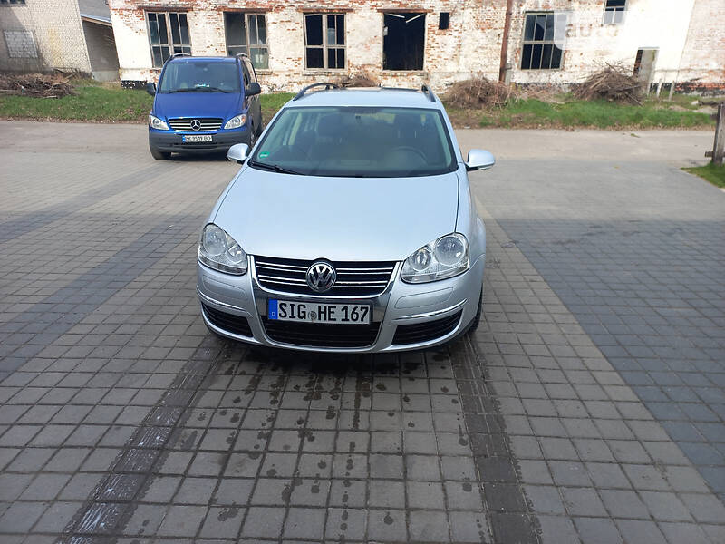 Универсал Volkswagen Golf 2009 в Тернополе