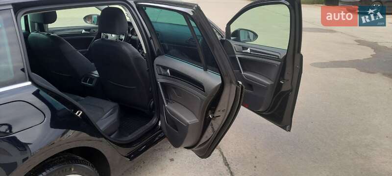 Універсал Volkswagen Golf 2014 в Володимирці