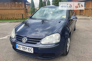 Хэтчбек Volkswagen Golf 2004 в Тернополе