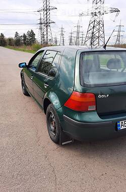 Хэтчбек Volkswagen Golf 1998 в Ладыжине