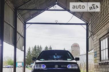 Хэтчбек Volkswagen Golf 1995 в Киеве