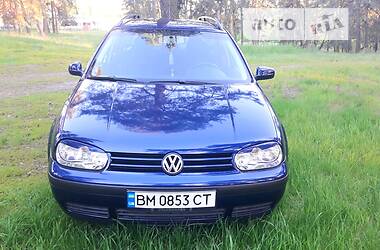 Універсал Volkswagen Golf 2005 в Сумах