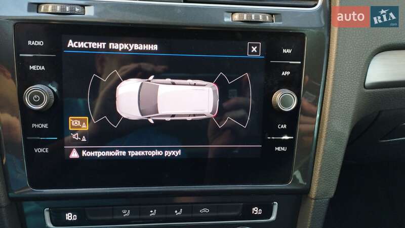 Універсал Volkswagen Golf 2017 в Хусті