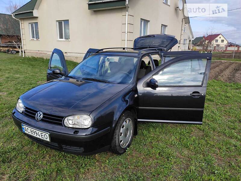 Универсал Volkswagen Golf 2001 в Ратным