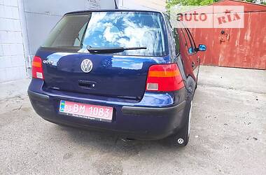 Хэтчбек Volkswagen Golf 2002 в Киеве