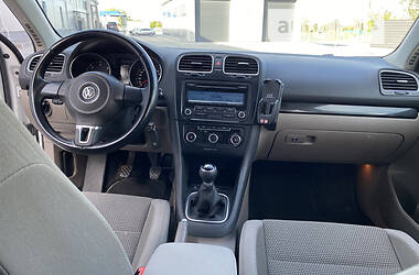 Универсал Volkswagen Golf 2011 в 