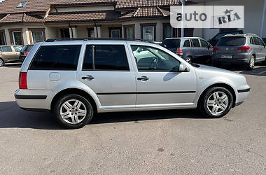 Универсал Volkswagen Golf 2003 в 