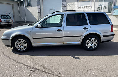 Универсал Volkswagen Golf 2003 в 
