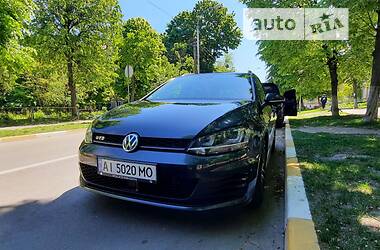 Універсал Volkswagen Golf 2016 в Бучі