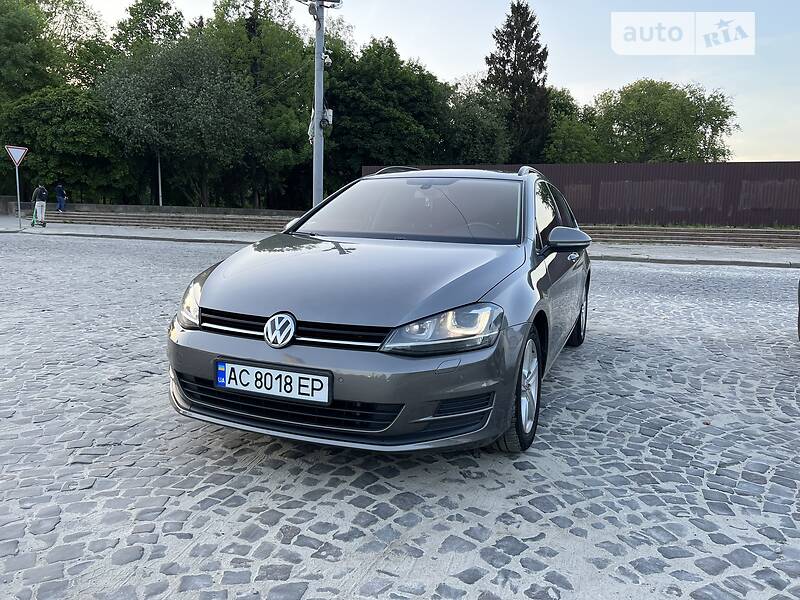 Універсал Volkswagen Golf 2014 в Львові