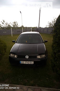 Хэтчбек Volkswagen Golf 2000 в Черновцах