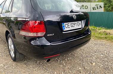 Универсал Volkswagen Golf 2012 в Черновцах