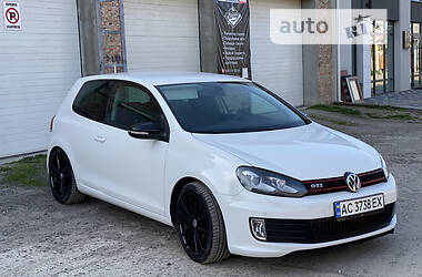 Купе Volkswagen Golf 2009 в 