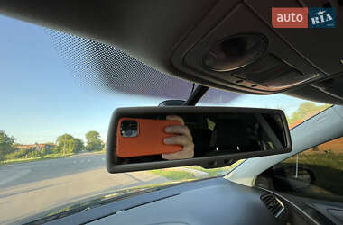 Хэтчбек Volkswagen Golf 2011 в 